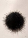 顏色鮮豔的服裝、帽子配件、發球